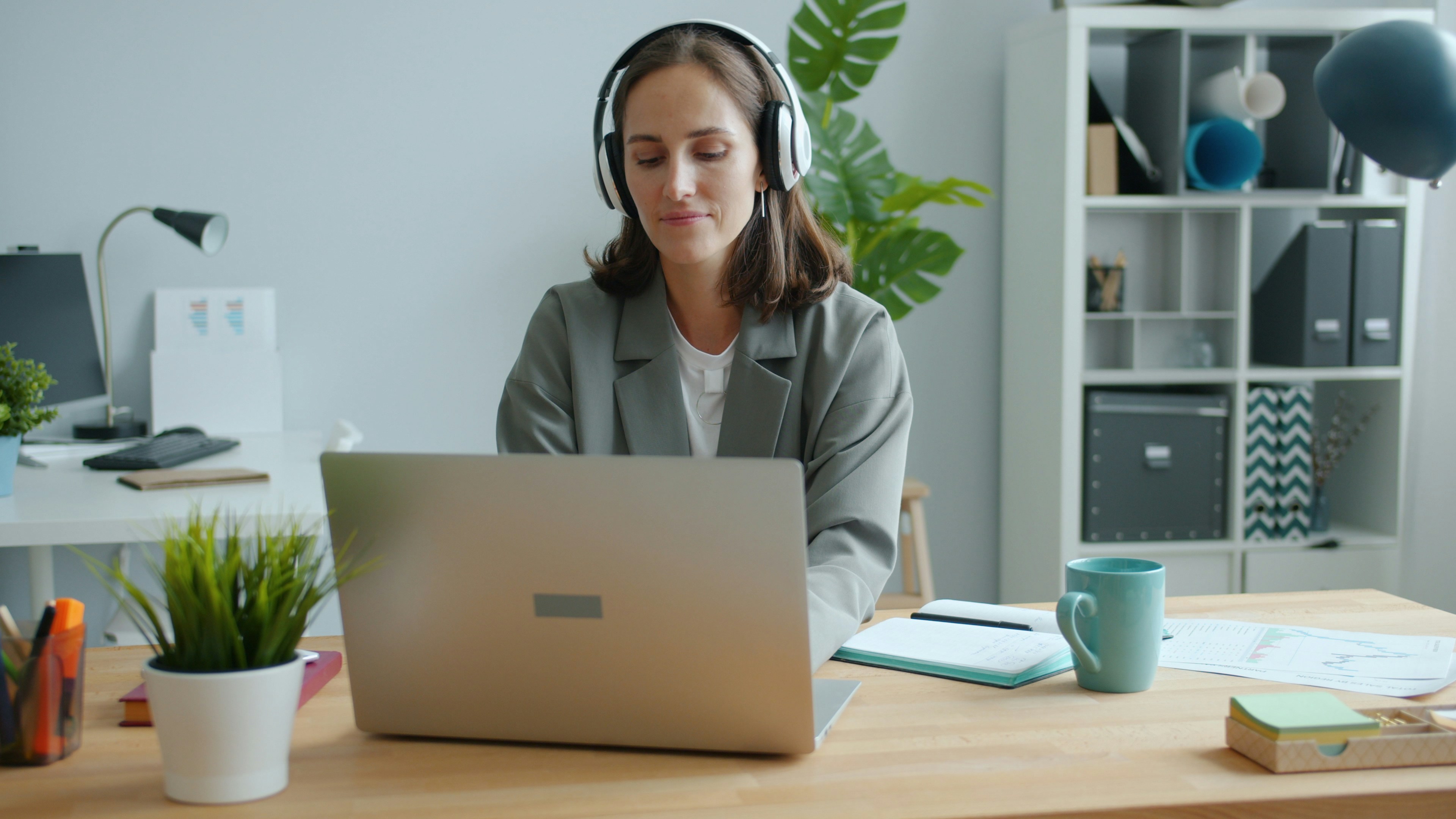 How to get a great customer care remote job