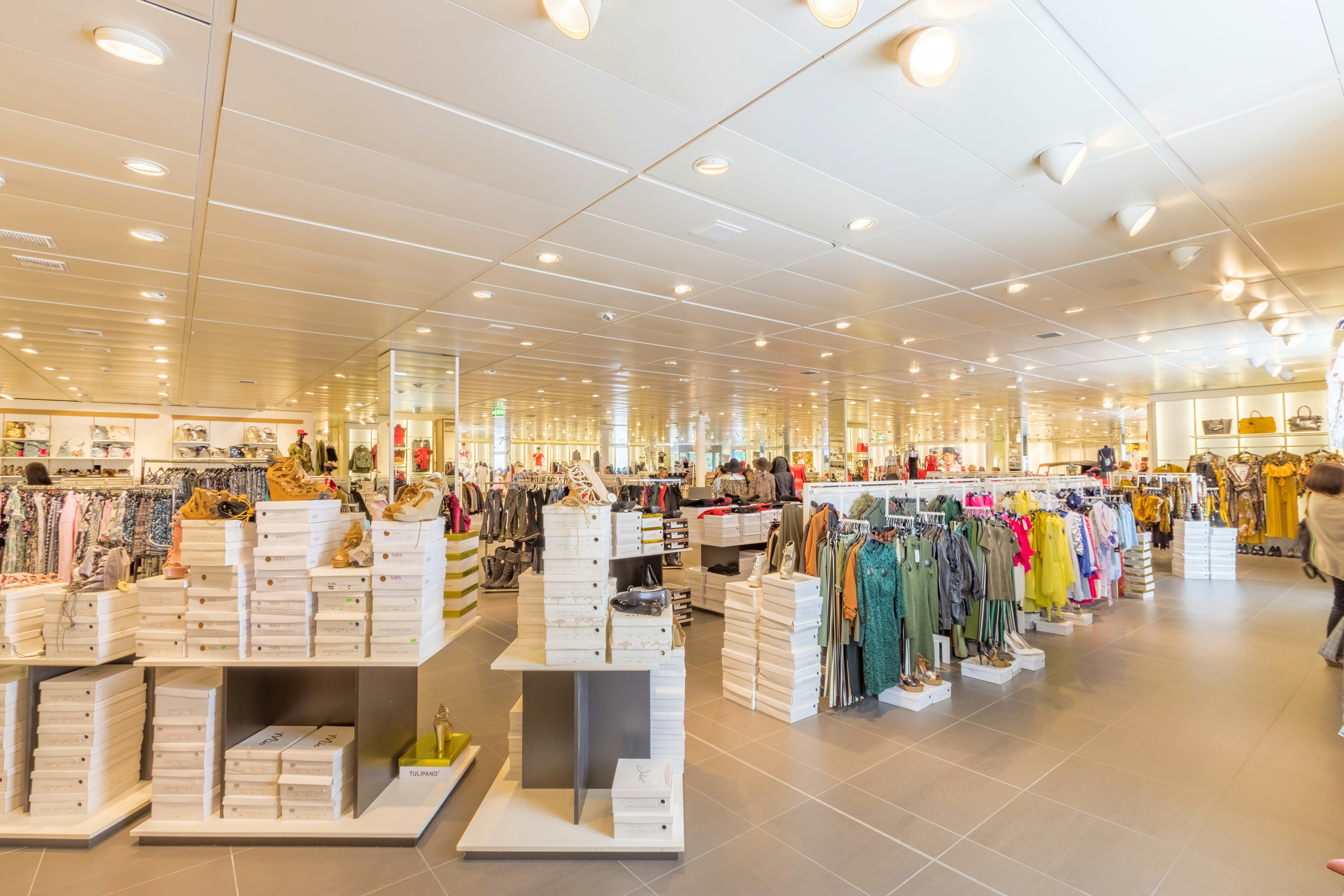How to Get a Job in Retail
