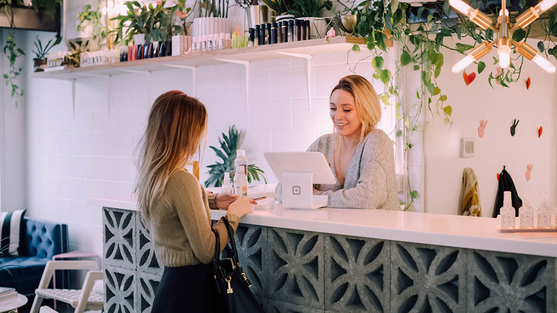 Receptionist: Description and the best paid jobs [vc_row…